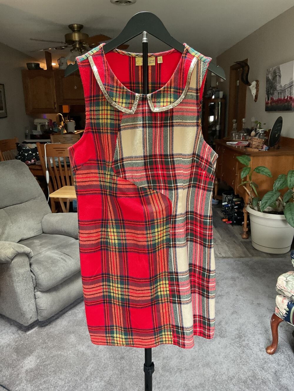 Princess Vera Wang Plaid Holiday Dress 13 Sequin Collar Metallic Gold Shimmer